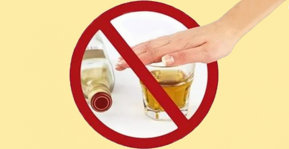 Рвота желчью после алкоголя: причины и лечение